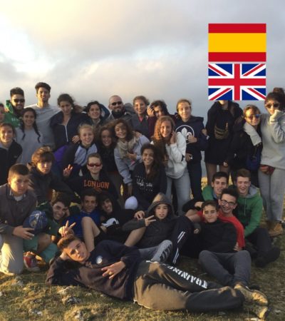 Campamento de Verano con Inglés para jóvenes en España Navarra multiaventura montaña y agua jóvenes