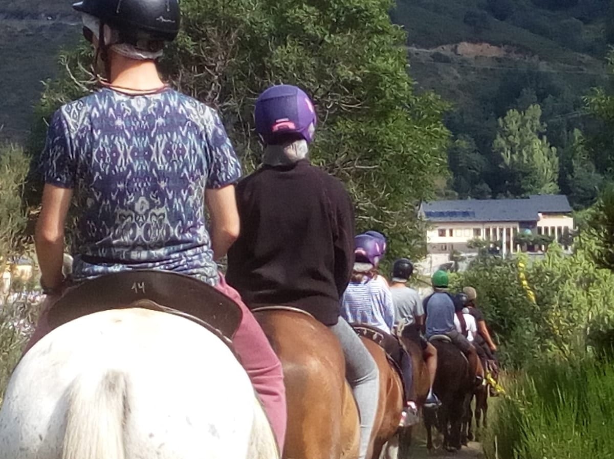 Campamento multiaventura con caballo para jóvenes en España Castilla y León