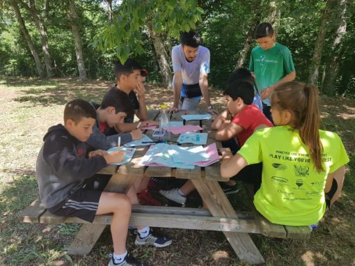 Campamento de verano para niños naturaleza talleres juegos tiempo libre y aventura