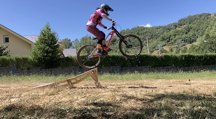 con tiempo tornillo Gratificante Campamento de Mountain Bike Verano 2023 jóvenes España León